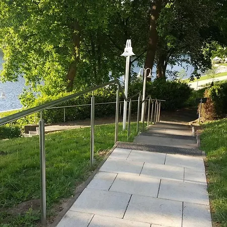 Mit Seeblick Apartman *