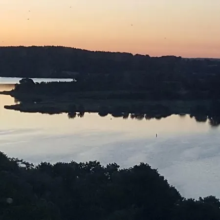 Mit Seeblick *